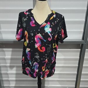Butter‎ Soft Vibrant Seahorse Print Women's Short Sleeve Scrub Top Size Large